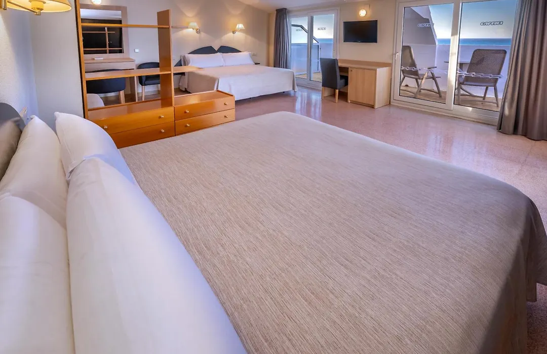 Caprici Beach Hotel & Spa-1